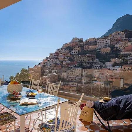 Terrace Apartment *