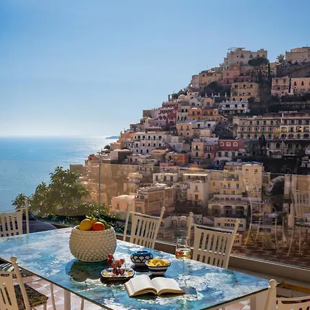 Terrace Apartment *