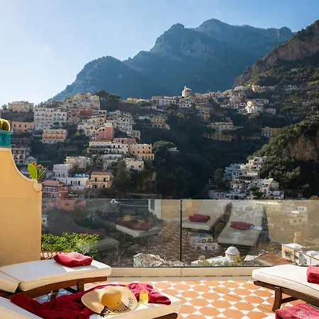 Apartment Terrace *