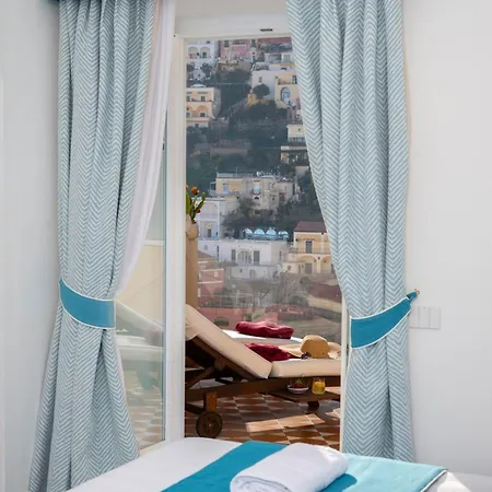 Terrace Apartment *